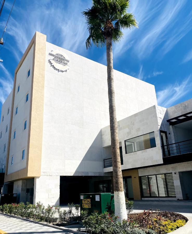 Hotel Plaza Allende Torreón Exteriör bild